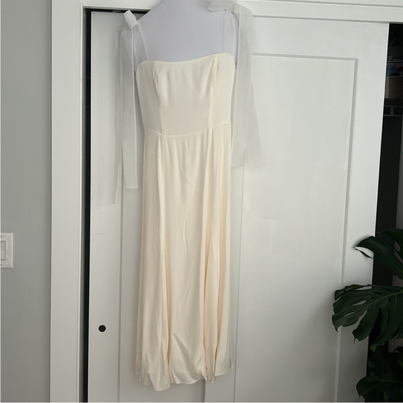 Reformation Kairo Dress
Anthropologie Bridal Event Dress - Picture 5 of 7